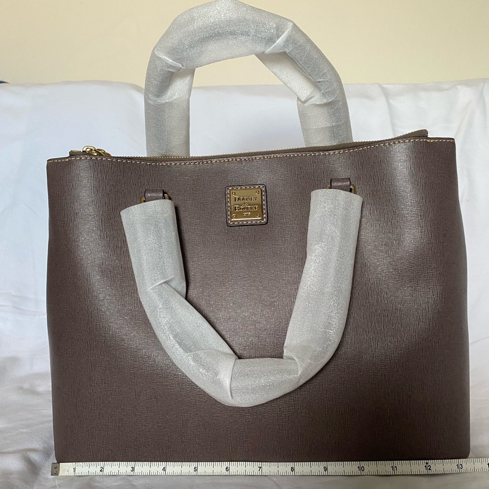 Dooney  & Bourke Willa Zip Satchel